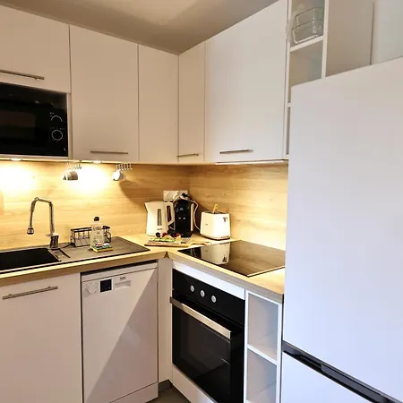 Apartment T2 Avec Vue Mer, Acces & Piscine