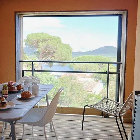 T2 Avec Vue Mer, Acces & Piscine Apartment *